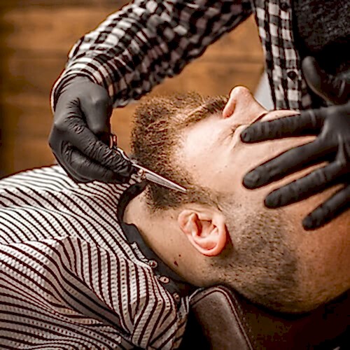 Стрижка усов и бороды в Oldboy Barbershop